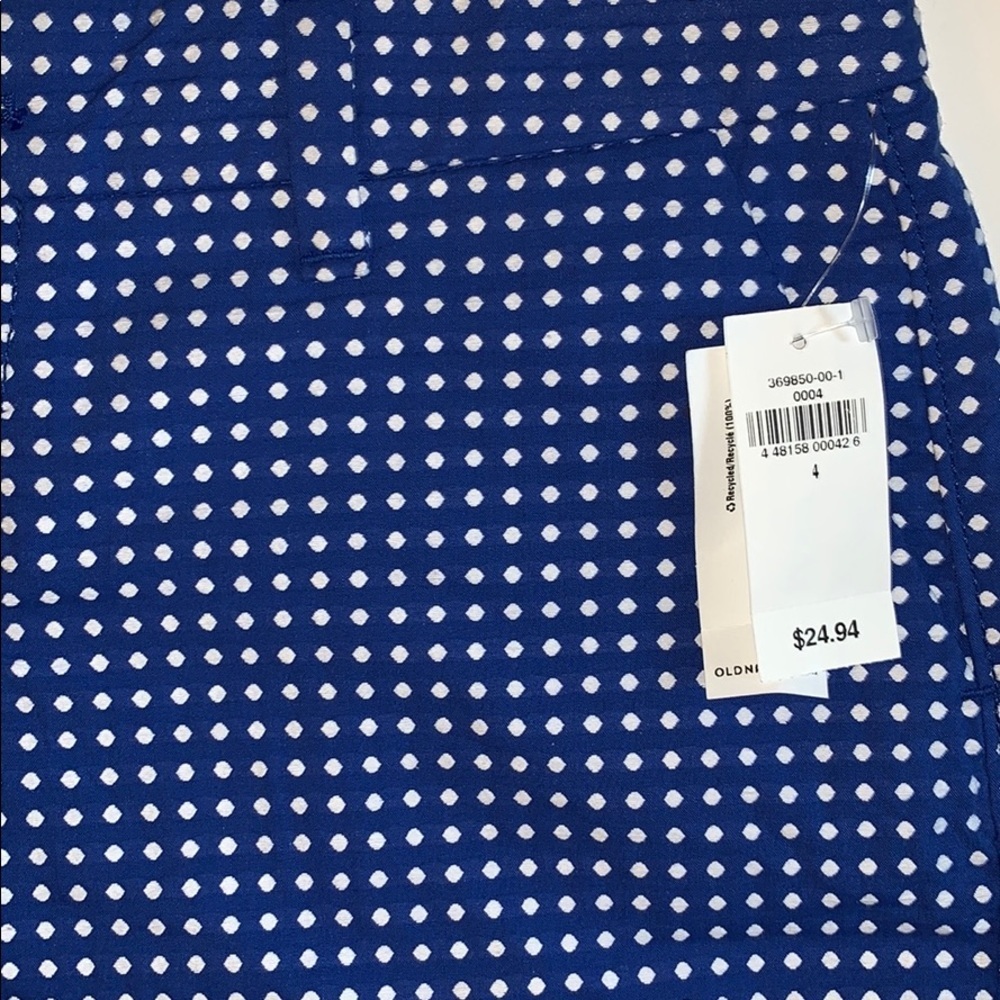 NWT Old Navy polka dot shorts - Picture 2 of 5